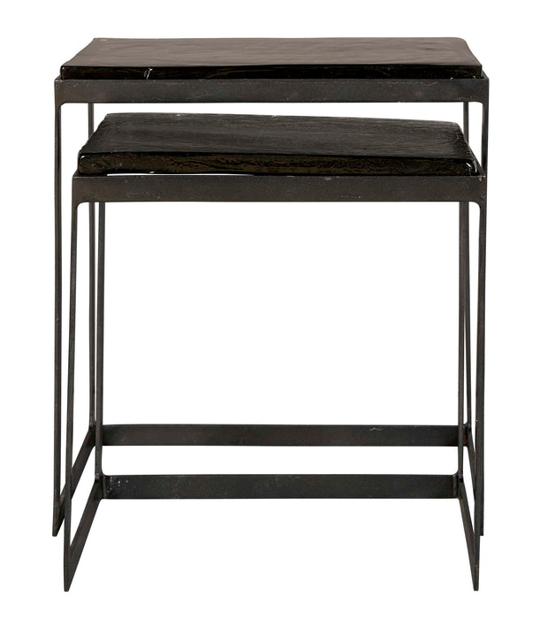 NESTING TABLES