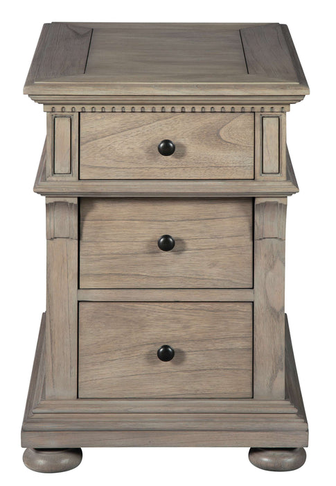 WELLINGTON ESTATES CHAIRSIDE CHEST