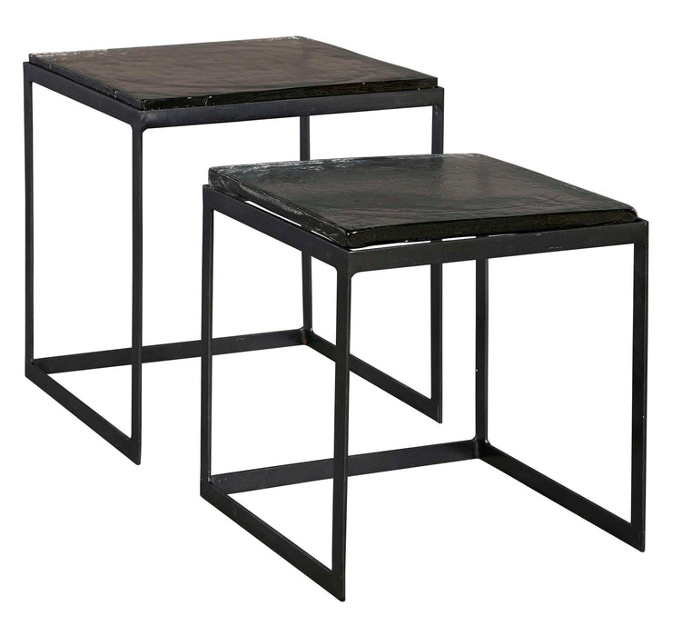 NESTING TABLES