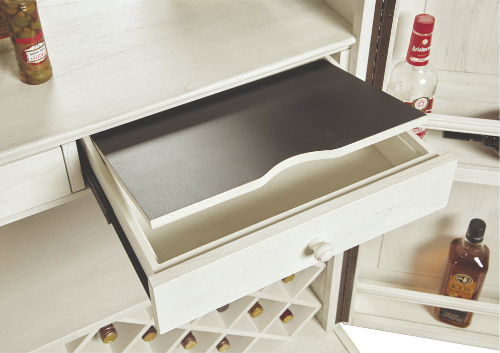 PASSPORT II WINE AND BAR CABINET