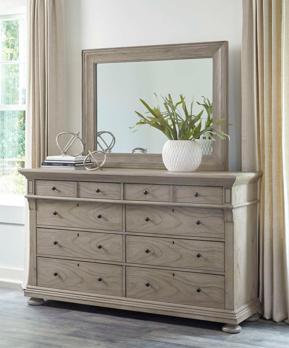 WELLINGTON ESTATES DRESSER