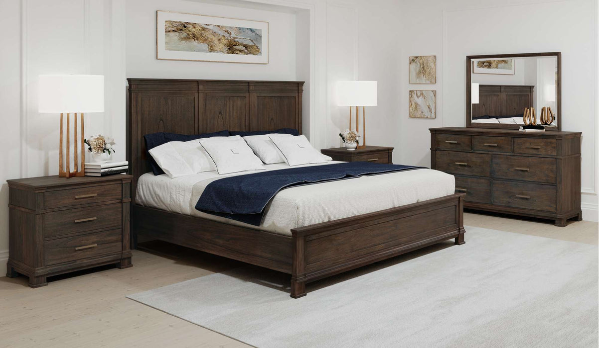 LINWOOD QUEEN BED