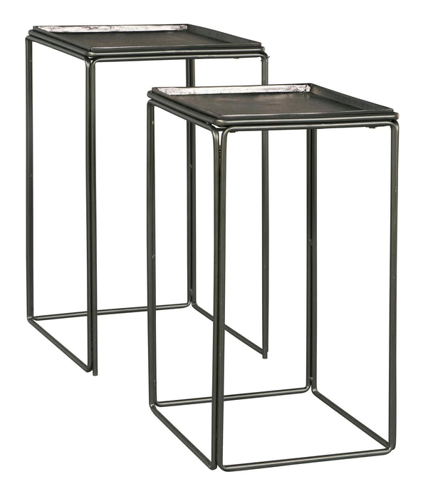 NESTING TABLES