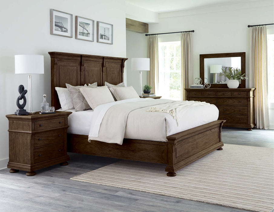 WELLINGTON ESTATES KING PANEL BED